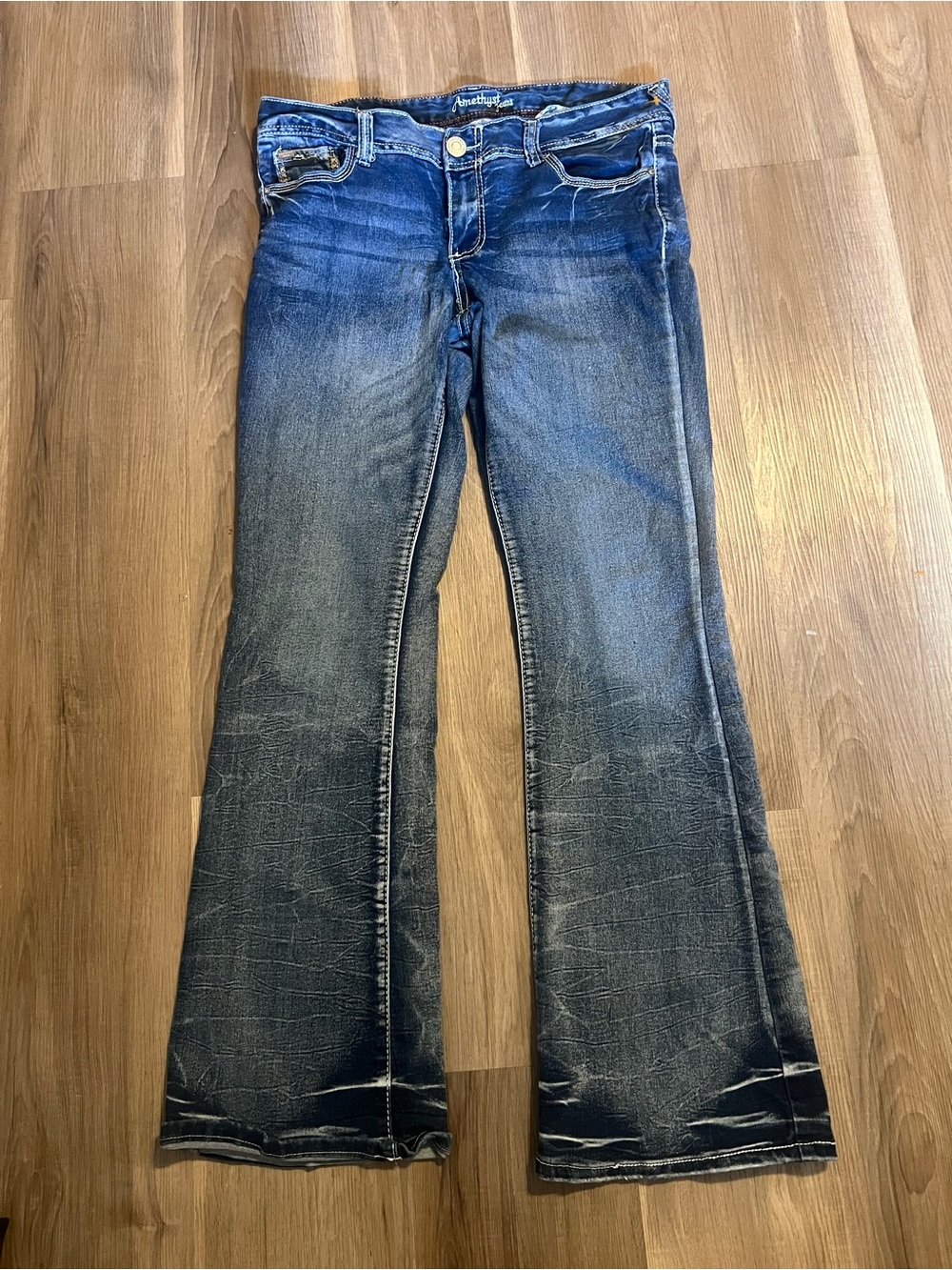 Y2K Amethyst Brand Flared Jeans - Comfortable Stretch Denim Sz 33 waist